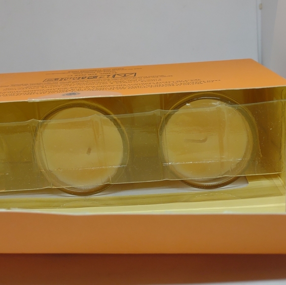 Lot of 2 Pecksniff's Ginger flower & Patchouli Votive Candles in glass - Picture 7 of 7